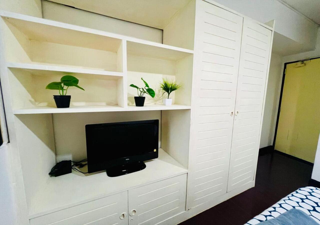 Reehouse@Soi Cowboy/Asoke Bts Hotel Банкок Екстериор снимка